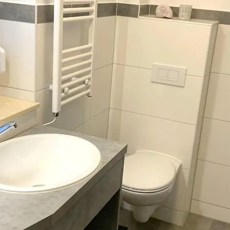 Fischerdorf, Glueck Unter Reet Holiday home *