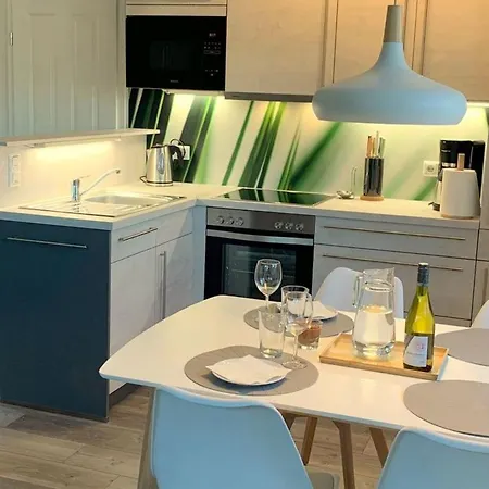 Holiday home Fischerdorf, Glueck Unter Reet *