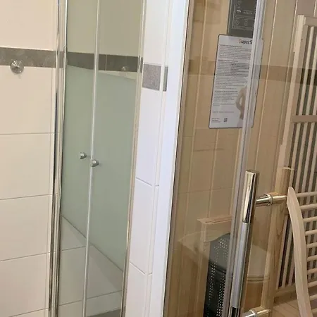 Holiday home Fischerdorf, Glueck Unter Reet Zirchow